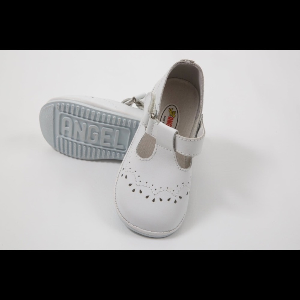 Brand New Angel Baby White Leather Shoes Size 6
